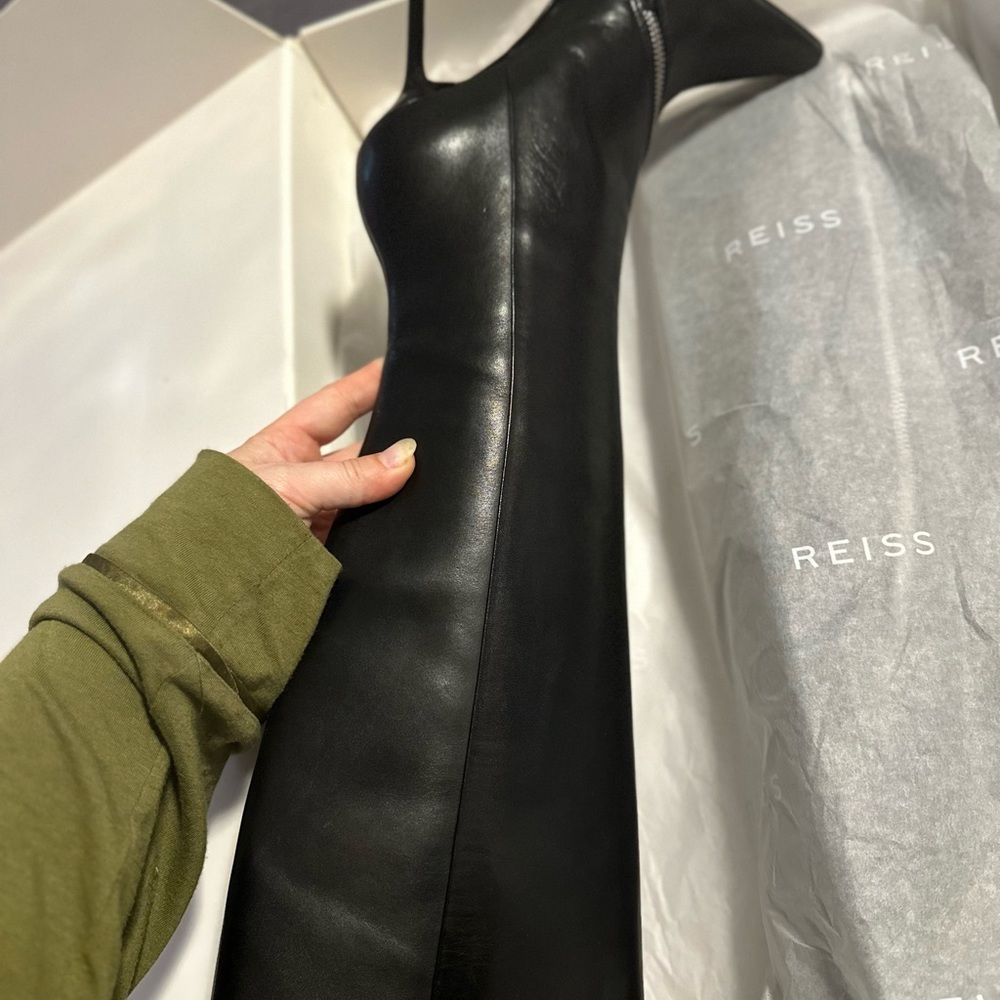 Black leather boots - Picture 3 of 5